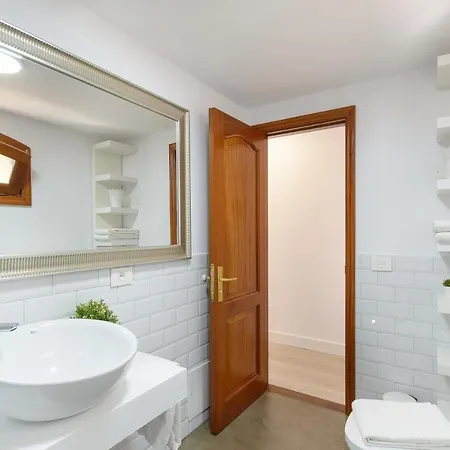 Vela Apartment *